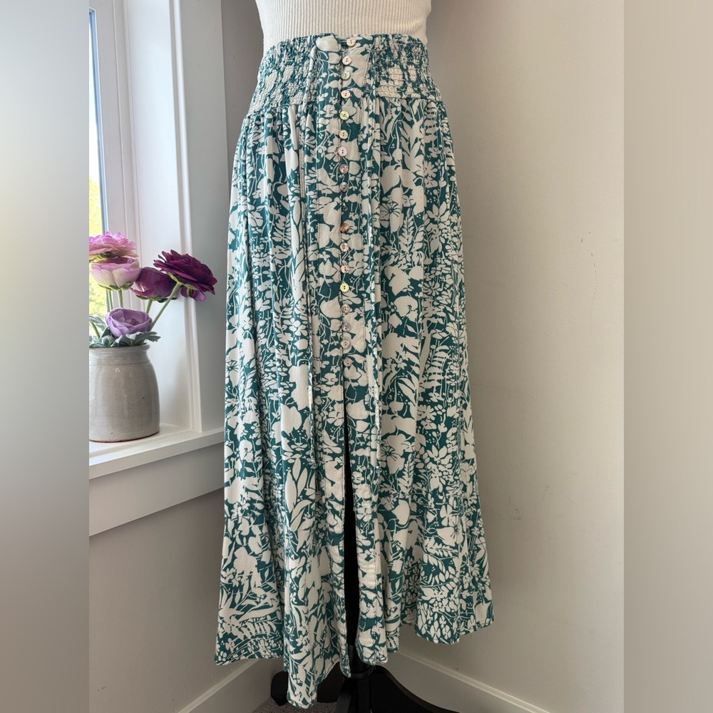 CYNTHIA ROWLEY Floral Peasant Prairie Maxi Boho Skirt Mother of Pearl Buttons L